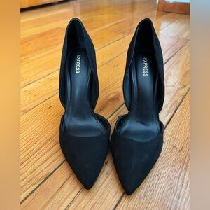 Black stiletto heels